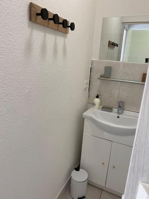Appartement Proche De La Plage Saint-Pierre-la-Mer  Eksteriør billede